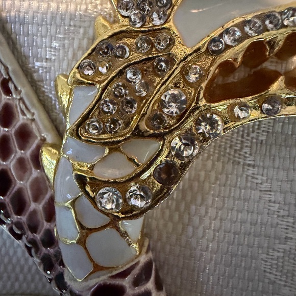 Dragon Purse - Picture 3 of 11